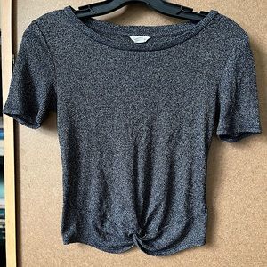 Cropped Aéropostale Shirt